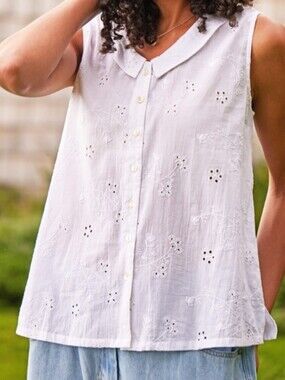 APRIL CORNELL WHITE EYELET SLEEVELESS BUTTON-DOWN EVERY DAY BLOUSE US S